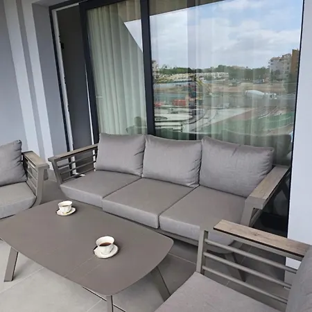 公寓 Luxury With Terrace