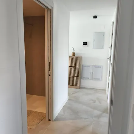 Luxury With Terrace Apartment