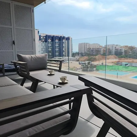 Luxury With Terrace Apartment *